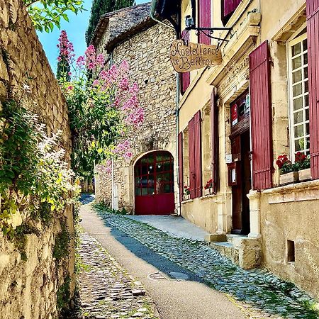 Hostellerie Le Beffroi Vaison-la-Romaine Exterior foto