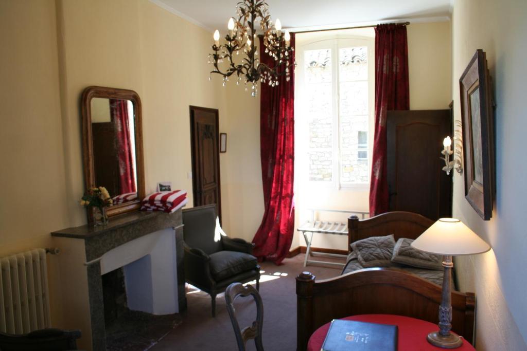 Hostellerie Le Beffroi Vaison-la-Romaine Habitación foto